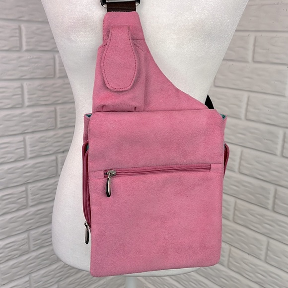 TRAVELON MESSENGER TRAVEL FAUX PINK SUEDE NYLON BAG - Picture 2 of 16